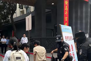 基德谈球队本周表现起伏：赛季很漫长这些很正常 要展示最好一面