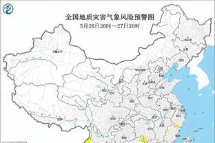 特雷-杨上半场13中4&三分4中0拿到12分2板7助2断 正负值-8