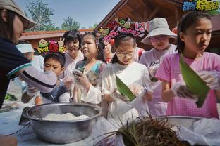 失误连连！太阳半场出现9次失误 勇士仅5次